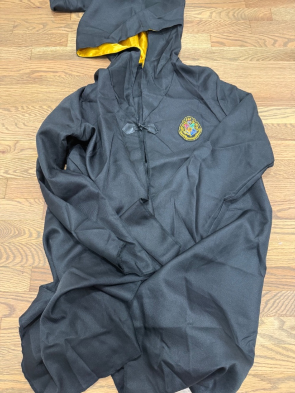 Hogwarts Robe Costume - Picture 2 of 4
